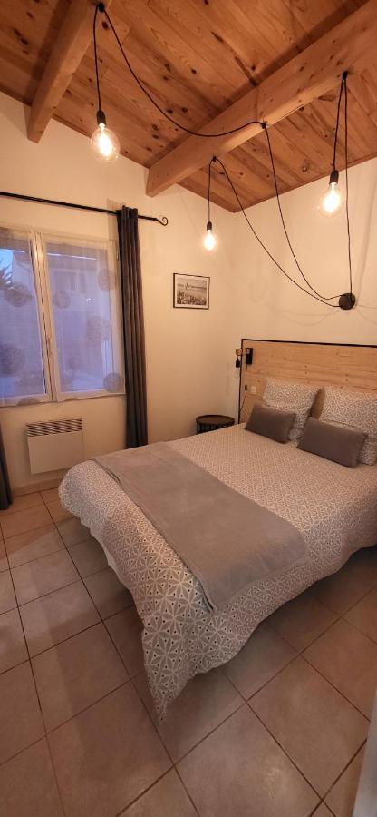 Maisonette De Pays Classee 3 Etoiles ลาโกตินิแยร์ ภายนอก รูปภาพ