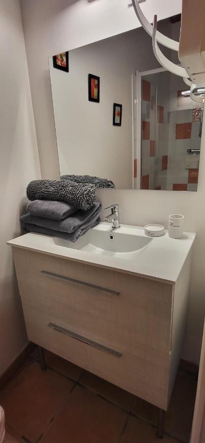 Maisonette De Pays Classee 3 Etoiles ลาโกตินิแยร์ ภายนอก รูปภาพ